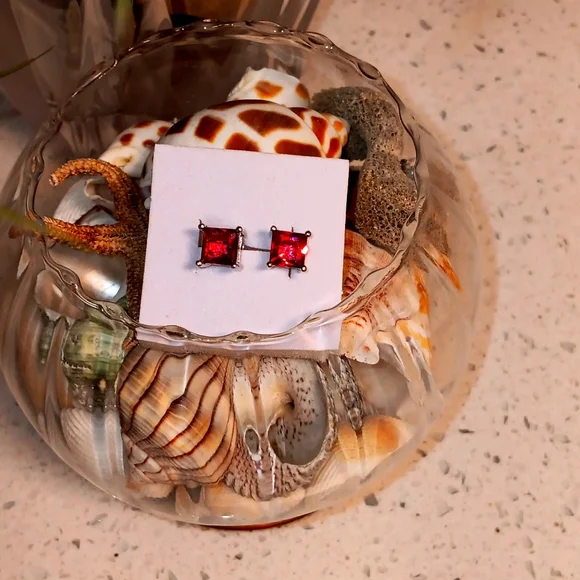 NWT! Custom Made Stamped 925 Priness Cut Ruby Stud Earrings. - Picture 4 of 5